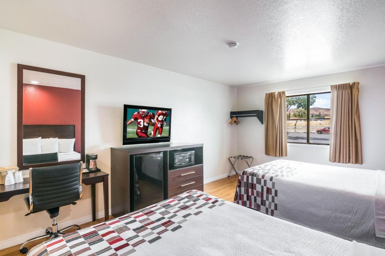 Red Roof Inn Palmdale - Lancaster Exterior photo